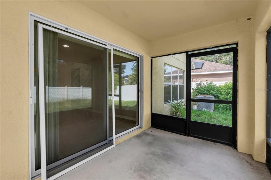 For Sale: $279,000 (3 beds, 2 baths, 1275 Square Feet)