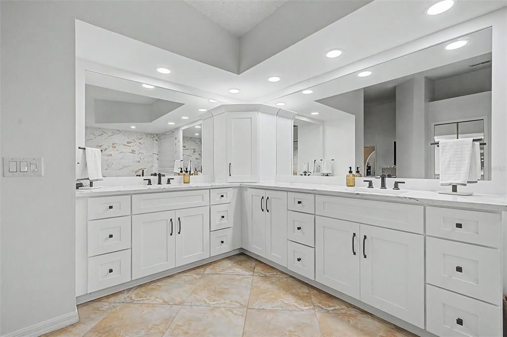 For Sale: $469,000 (3 beds, 2 baths, 2700 Square Feet)