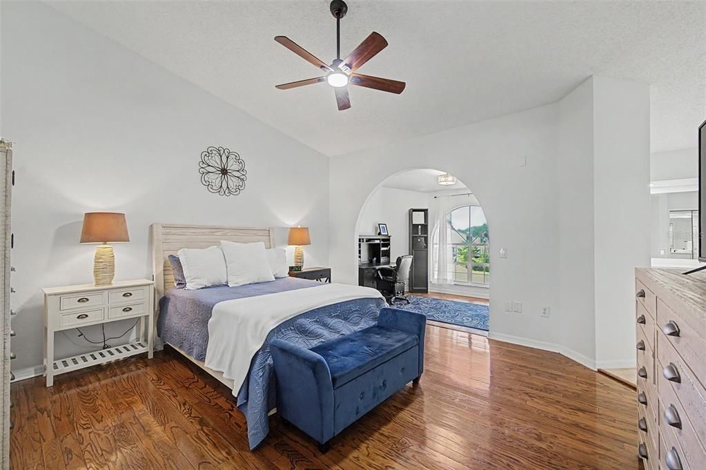 For Sale: $469,000 (3 beds, 2 baths, 2700 Square Feet)