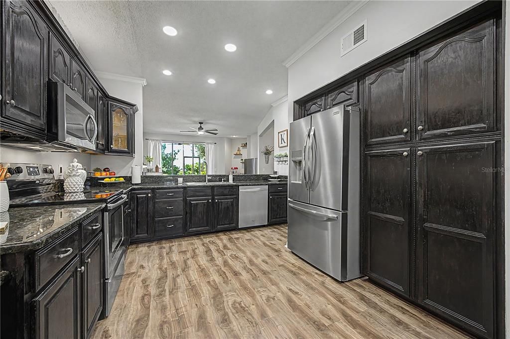 For Sale: $469,000 (3 beds, 2 baths, 2700 Square Feet)
