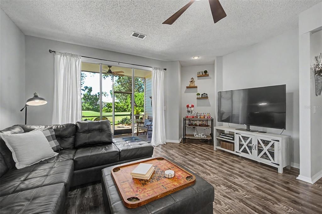 For Sale: $469,000 (3 beds, 2 baths, 2700 Square Feet)