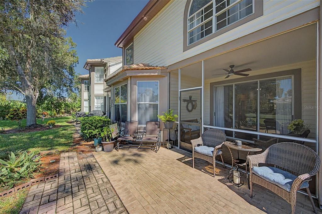 For Sale: $469,000 (3 beds, 2 baths, 2700 Square Feet)