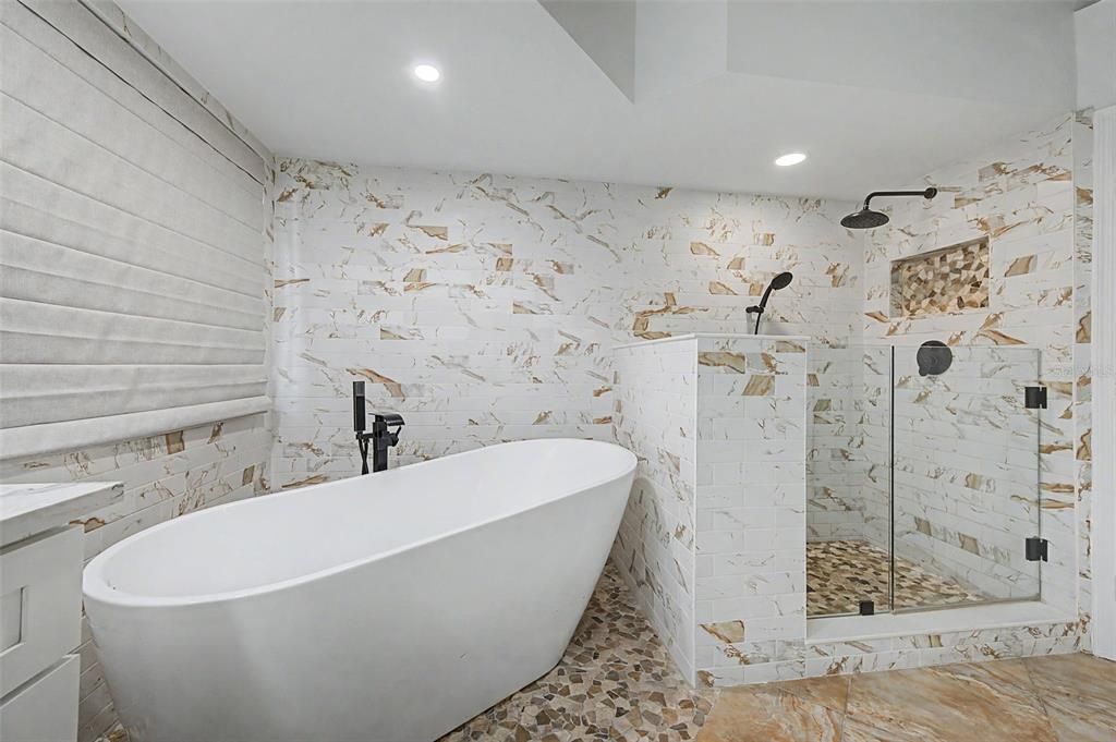 For Sale: $469,000 (3 beds, 2 baths, 2700 Square Feet)