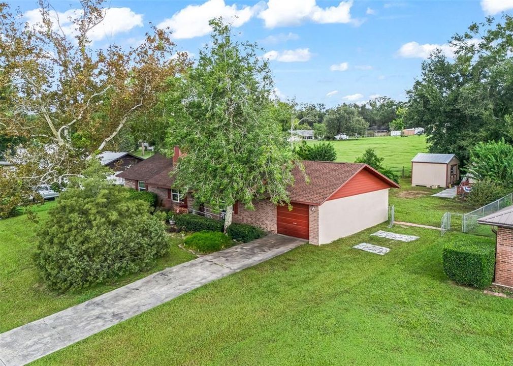 For Sale: $267,000 (3 beds, 2 baths, 1430 Square Feet)