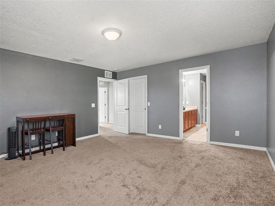 For Sale: $330,000 (4 beds, 2 baths, 2277 Square Feet)