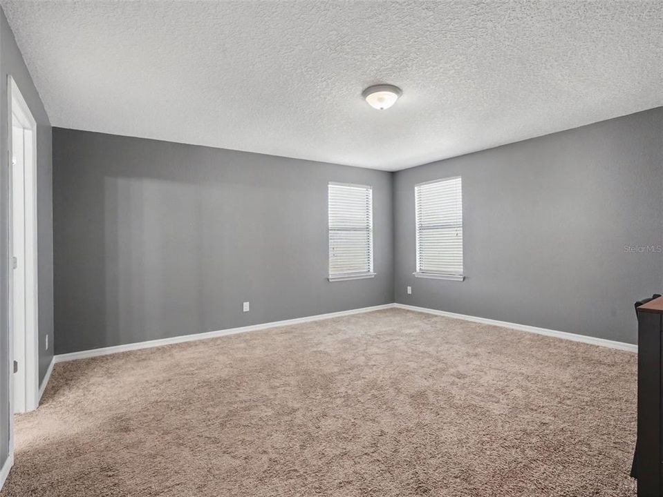 For Sale: $330,000 (4 beds, 2 baths, 2277 Square Feet)