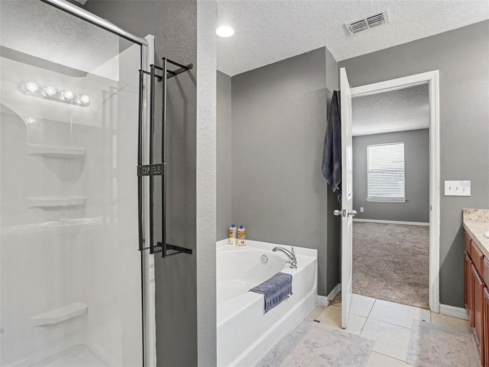 For Sale: $330,000 (4 beds, 2 baths, 2277 Square Feet)
