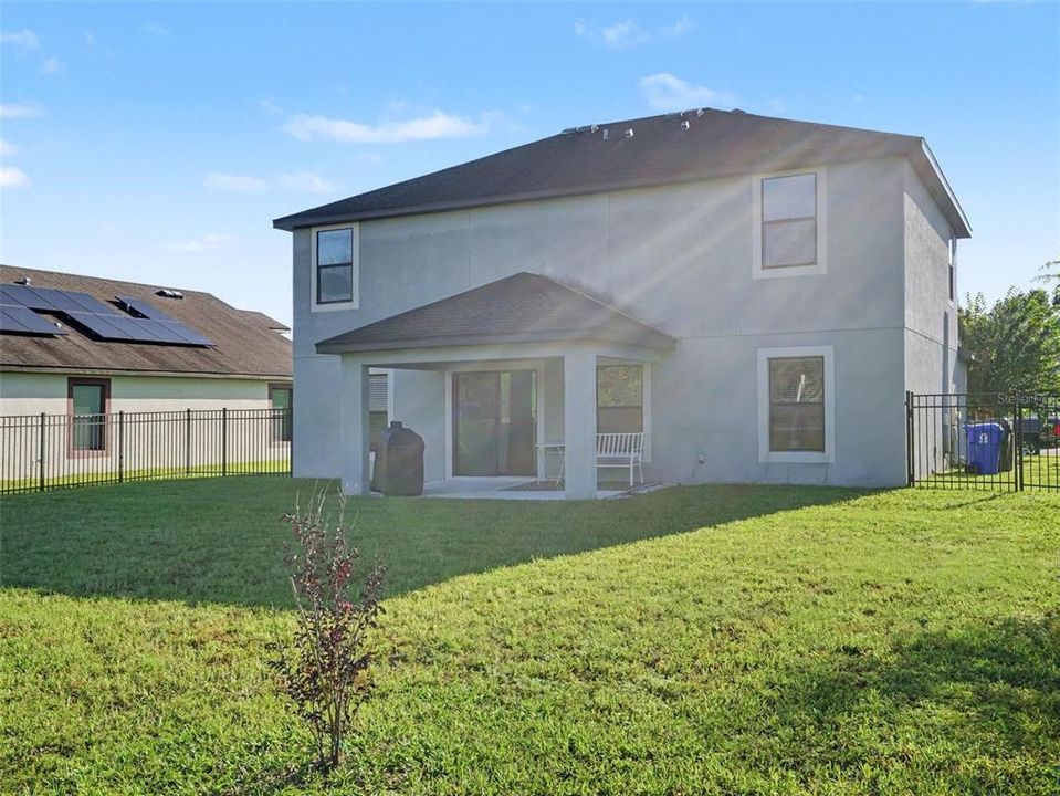 For Sale: $330,000 (4 beds, 2 baths, 2277 Square Feet)
