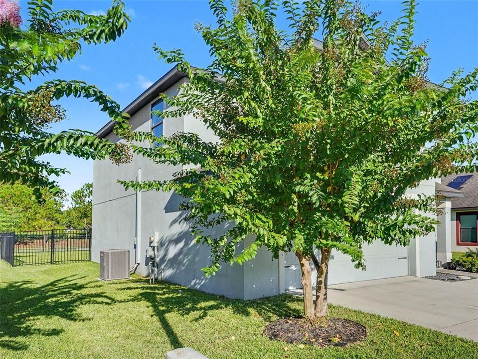 For Sale: $330,000 (4 beds, 2 baths, 2277 Square Feet)