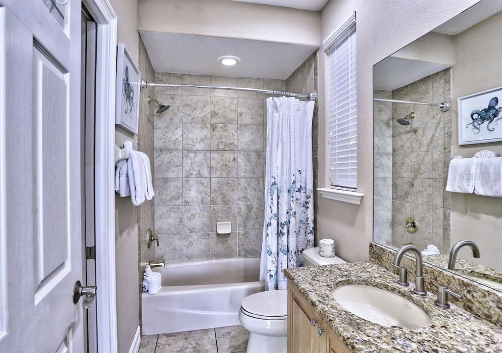En Venta: $3,975,000 (4 camas, 3 baños, 3456 Pies cuadrados)