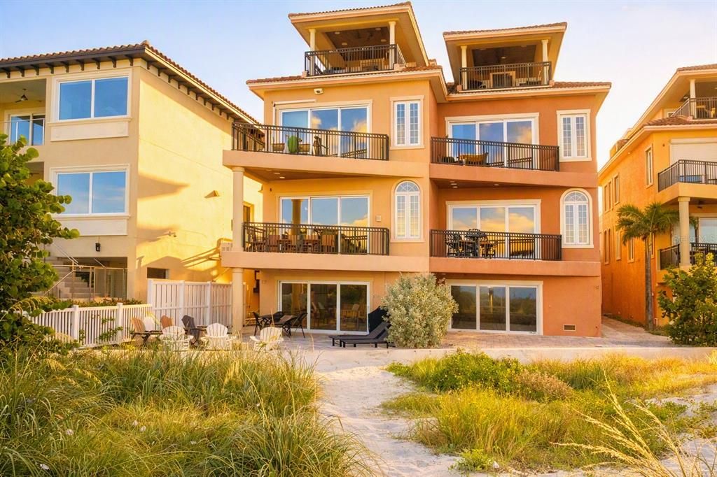 En Venta: $3,975,000 (4 camas, 3 baños, 3456 Pies cuadrados)