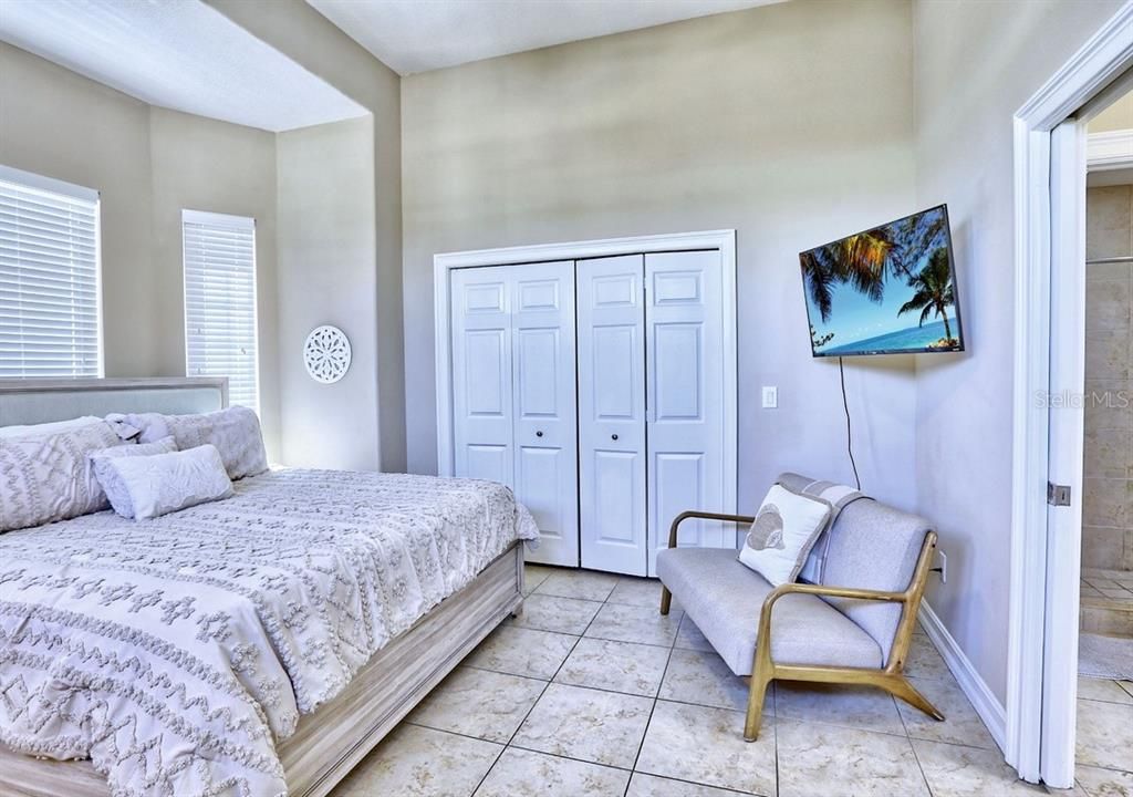En Venta: $3,975,000 (4 camas, 3 baños, 3456 Pies cuadrados)