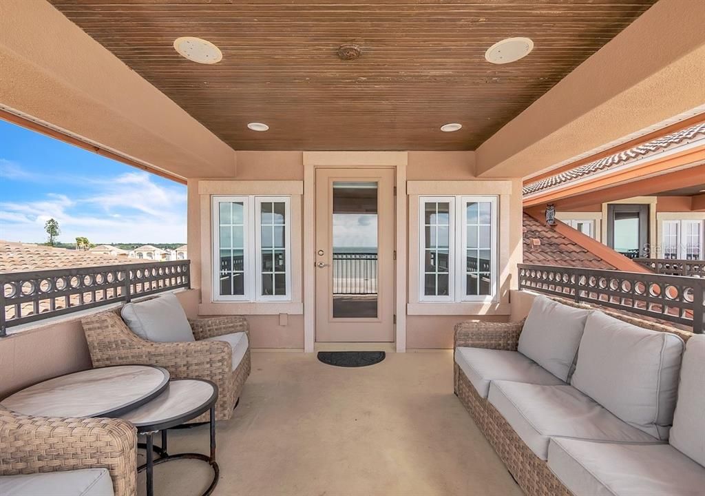 En Venta: $3,975,000 (4 camas, 3 baños, 3456 Pies cuadrados)