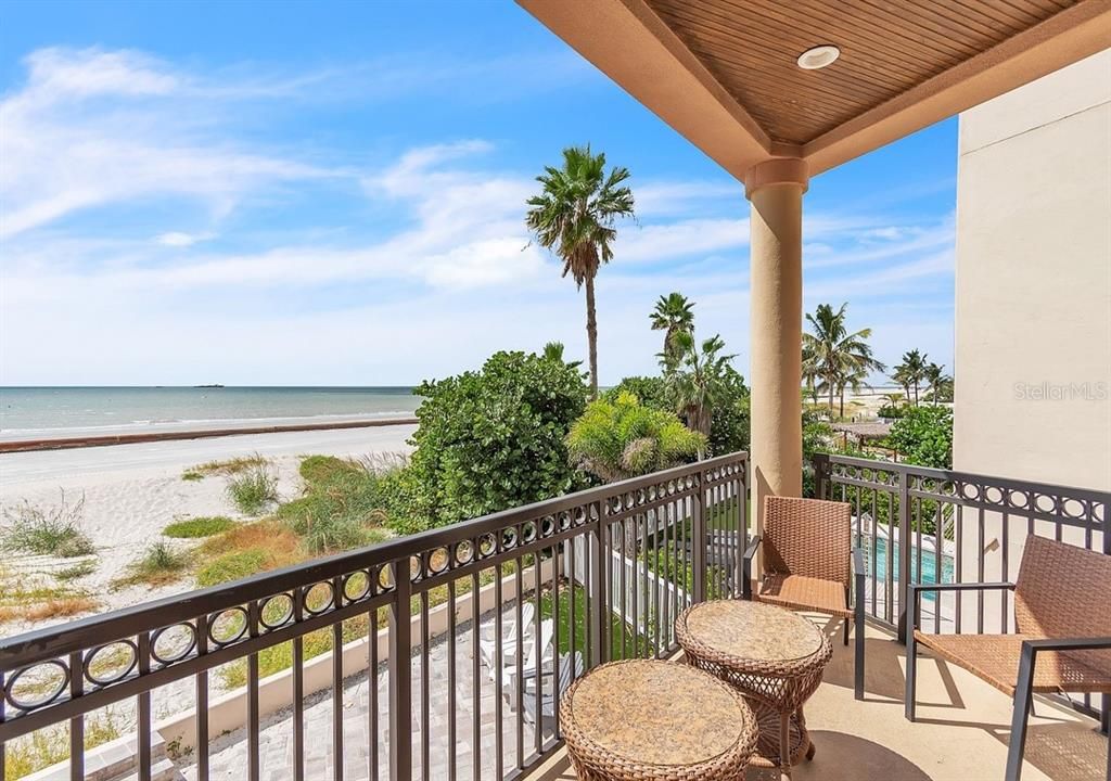En Venta: $3,975,000 (4 camas, 3 baños, 3456 Pies cuadrados)