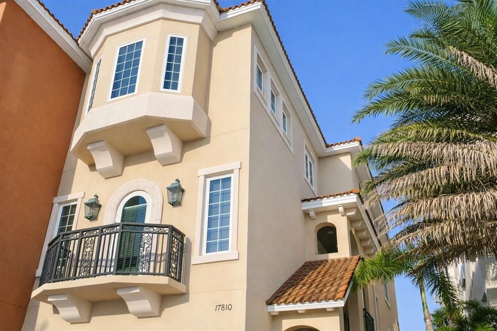 En Venta: $3,975,000 (4 camas, 3 baños, 3456 Pies cuadrados)