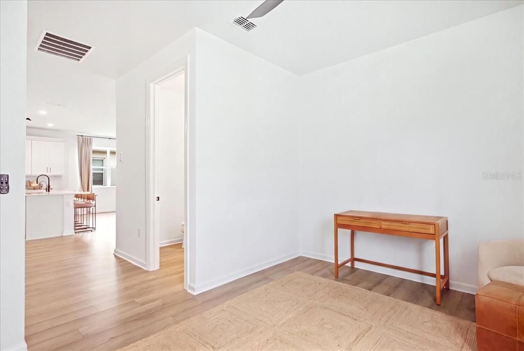 En Venta: $560,000 (3 camas, 2 baños, 2203 Pies cuadrados)