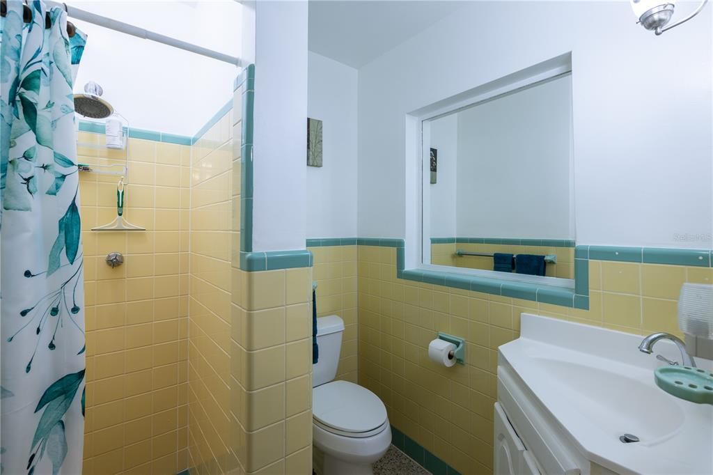 На продажу: $599,000 (3 спален, 2 ванн, 2100 Квадратных фут)