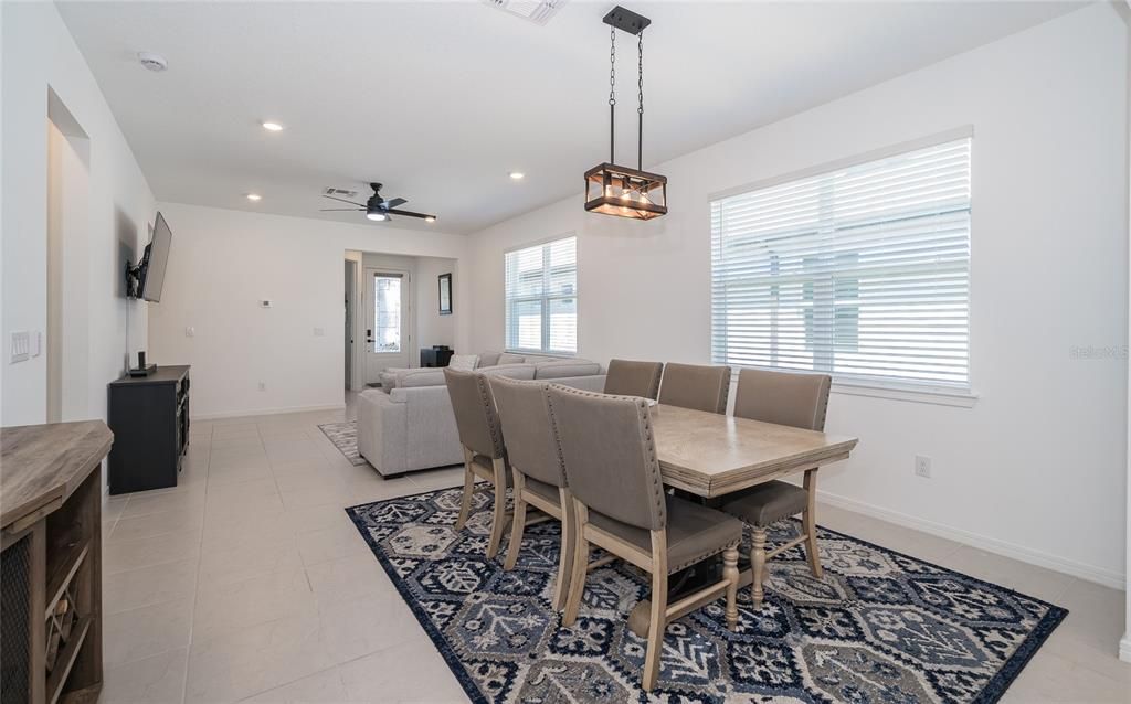 For Sale: $389,000 (2 beds, 2 baths, 1475 Square Feet)