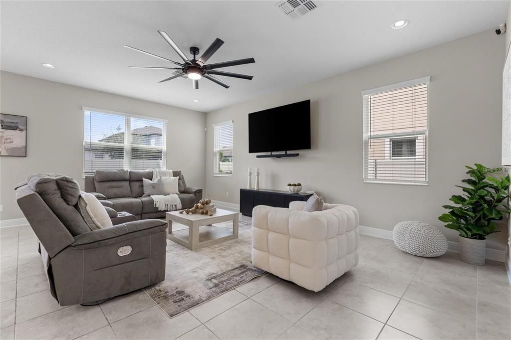 For Rent: $3,800 (4 beds, 3 baths, 2652 Square Feet)