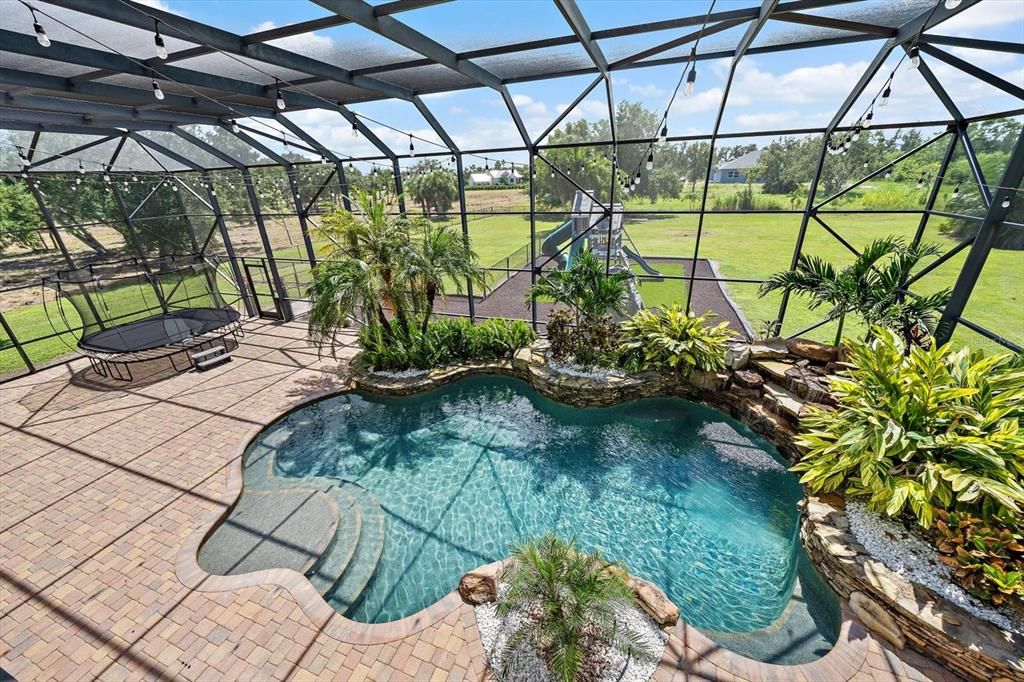 En Venta: $1,689,000 (4 camas, 3 baños, 4308 Pies cuadrados)