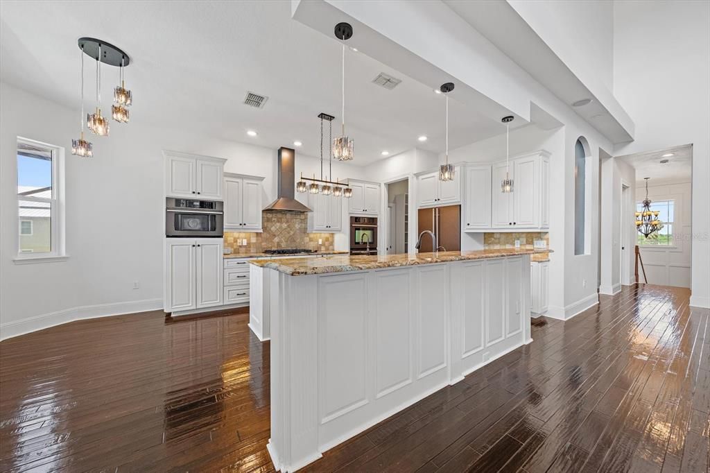 En Venta: $1,689,000 (4 camas, 3 baños, 4308 Pies cuadrados)