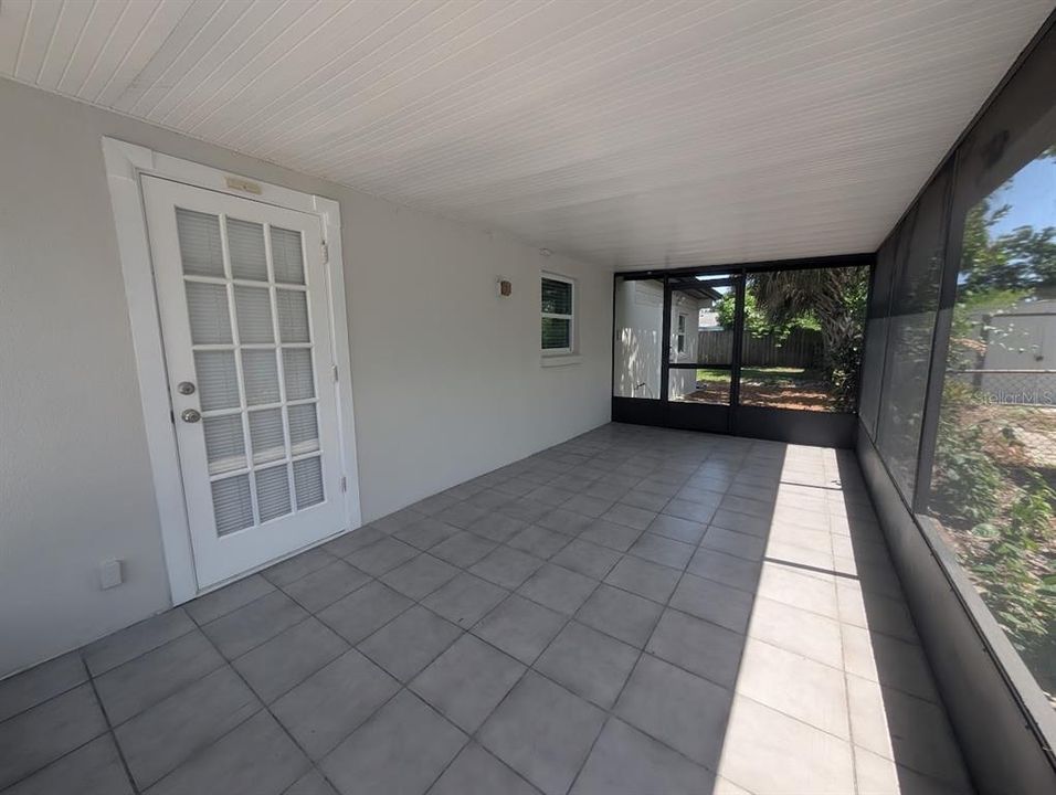 For Rent: $2,900 (3 beds, 2 baths, 1639 Square Feet)