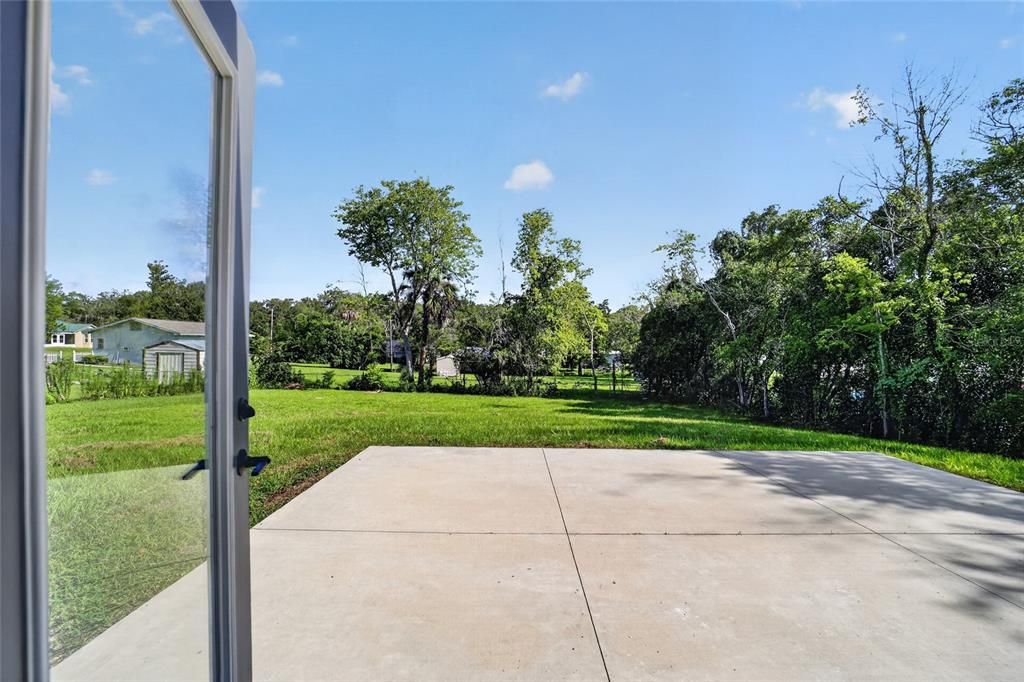For Sale: $299,900 (3 beds, 2 baths, 1519 Square Feet)