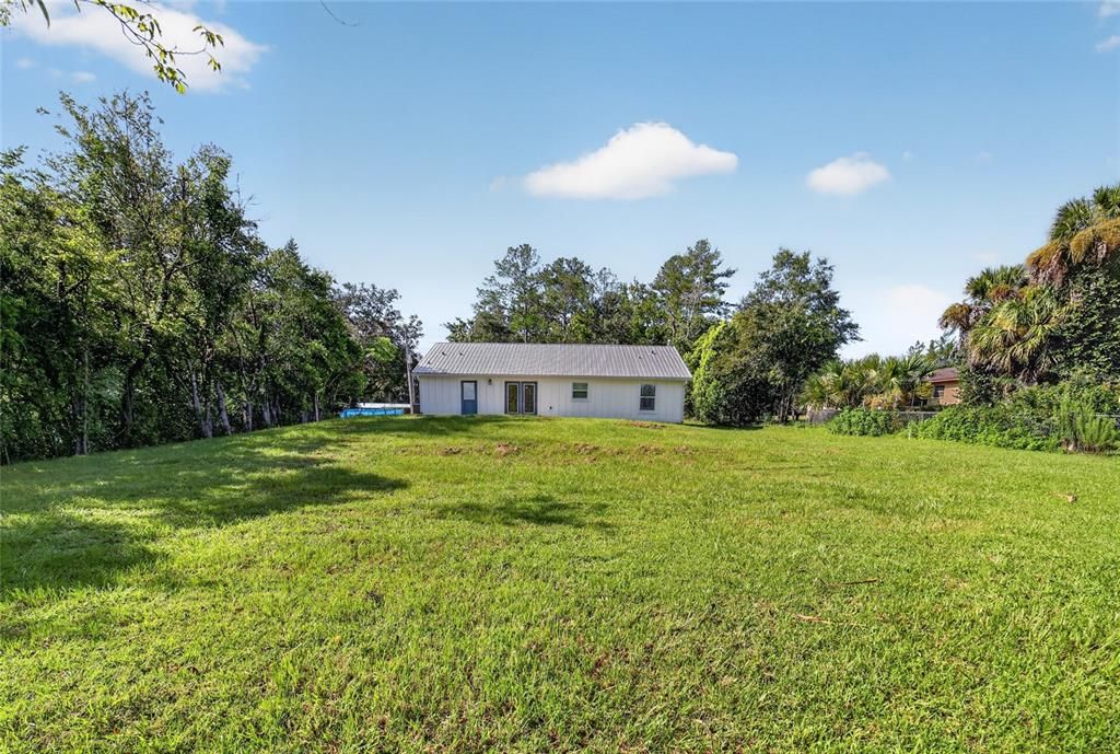 For Sale: $299,900 (3 beds, 2 baths, 1519 Square Feet)