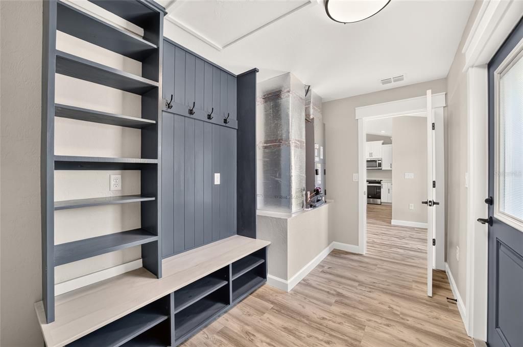 For Sale: $299,900 (3 beds, 2 baths, 1519 Square Feet)