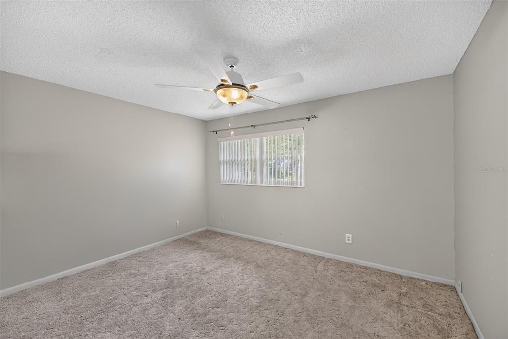 For Sale: $114,900 (2 beds, 2 baths, 1571 Square Feet)