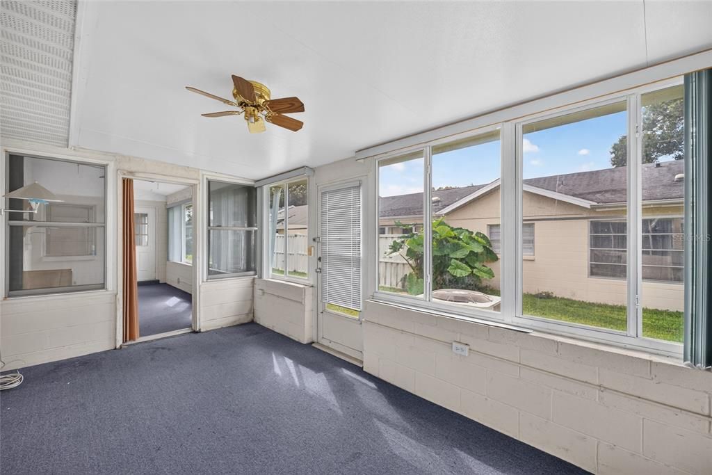 For Sale: $114,900 (2 beds, 2 baths, 1571 Square Feet)