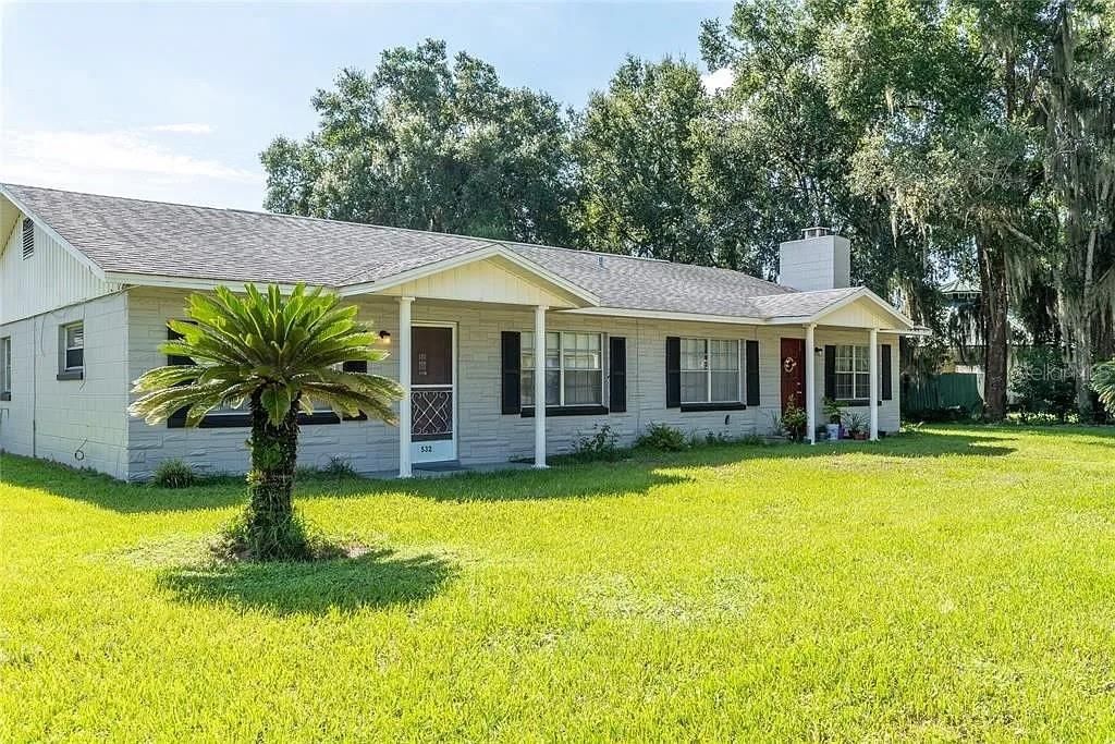For Sale: $375,000 (4 beds, 0 baths, 1938 Square Feet)