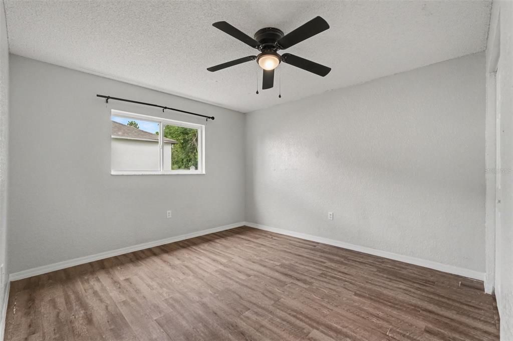 For Sale: $370,000 (3 beds, 2 baths, 1806 Square Feet)