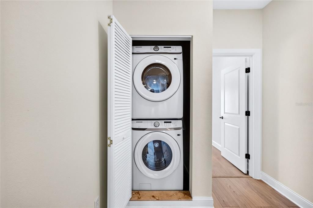For Rent: $4,500 (2 beds, 2 baths, 2024 Square Feet)