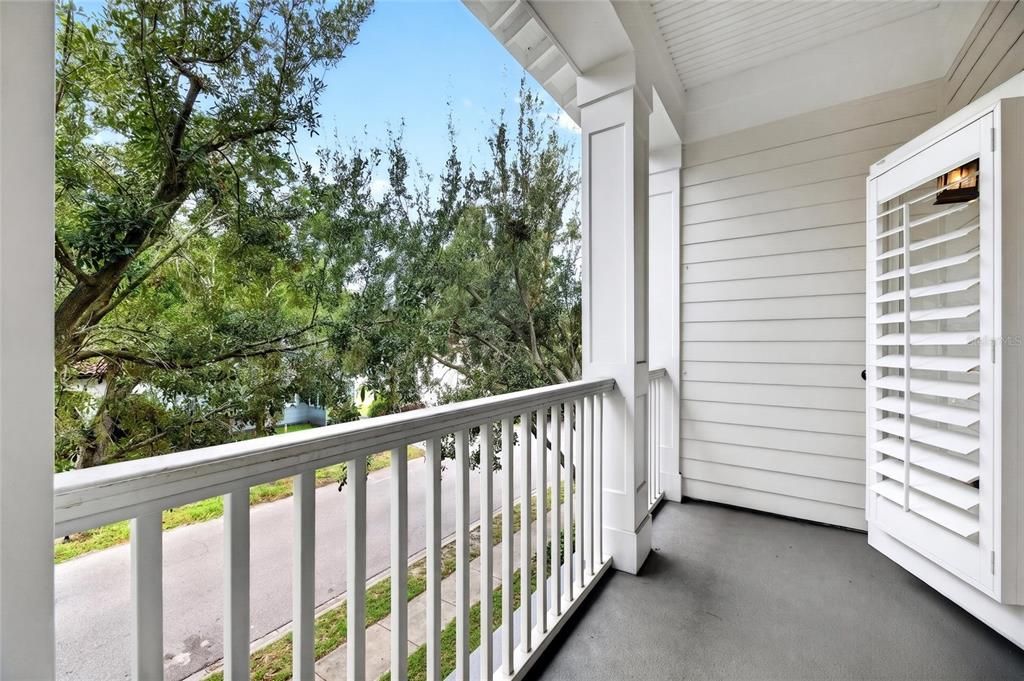 For Rent: $4,500 (2 beds, 2 baths, 2024 Square Feet)