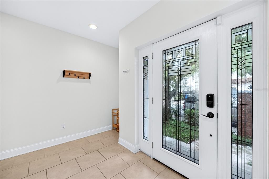 For Rent: $4,500 (2 beds, 2 baths, 2024 Square Feet)