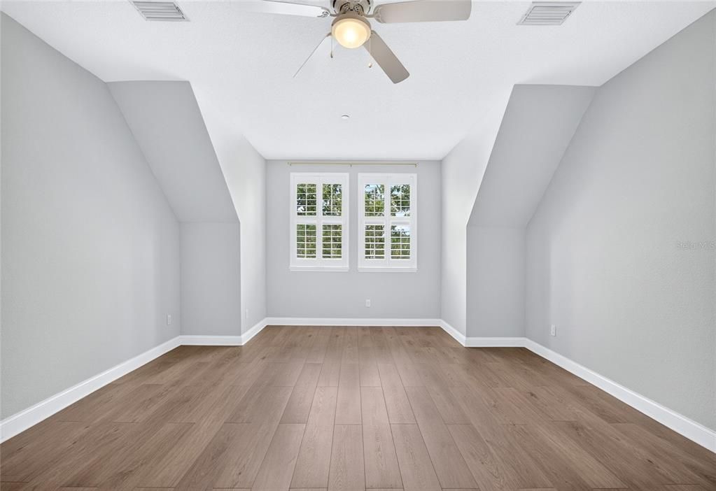 For Rent: $4,500 (2 beds, 2 baths, 2024 Square Feet)