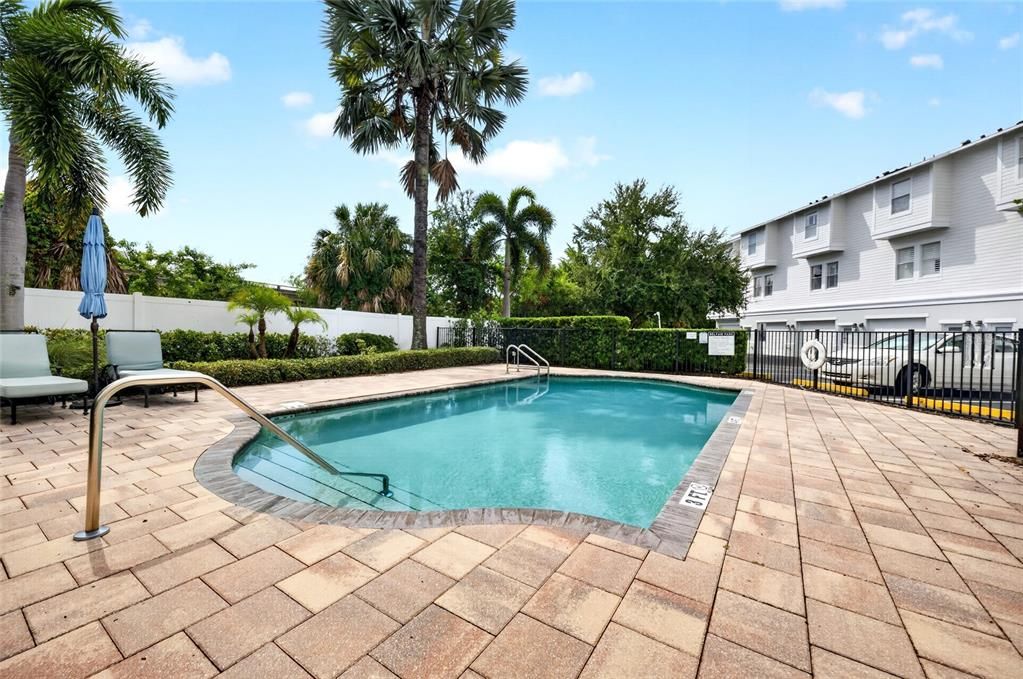 For Rent: $4,500 (2 beds, 2 baths, 2024 Square Feet)