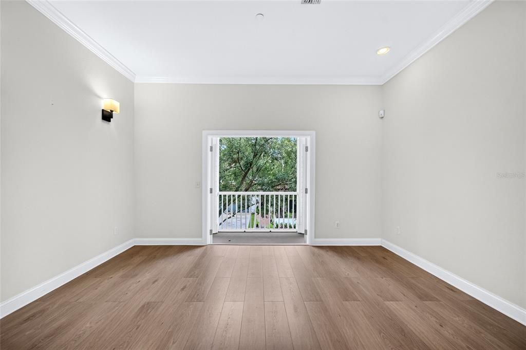 For Rent: $4,500 (2 beds, 2 baths, 2024 Square Feet)