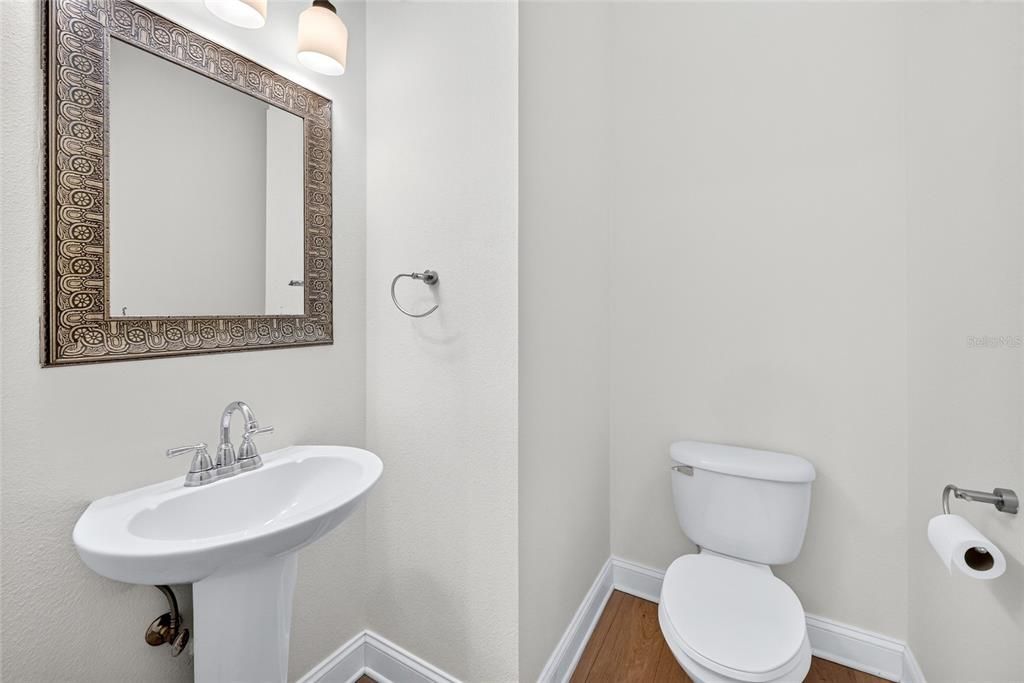 For Rent: $4,500 (2 beds, 2 baths, 2024 Square Feet)