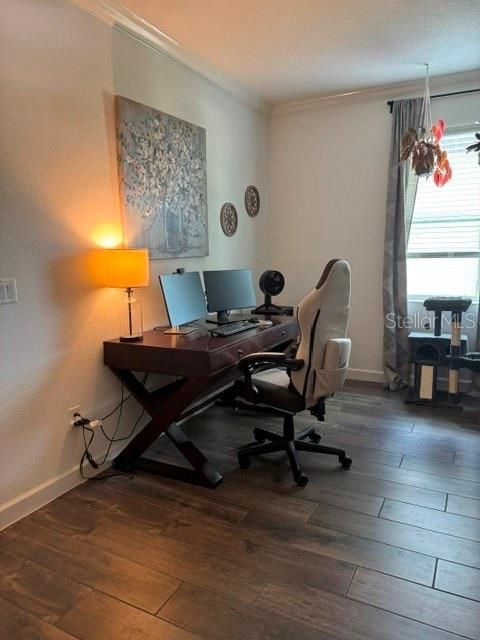 For Rent: $2,500 (3 beds, 2 baths, 2114 Square Feet)