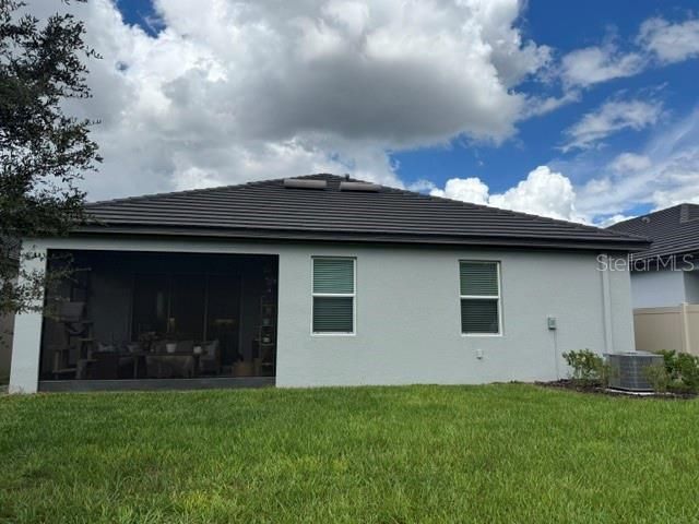 For Rent: $2,500 (3 beds, 2 baths, 2114 Square Feet)