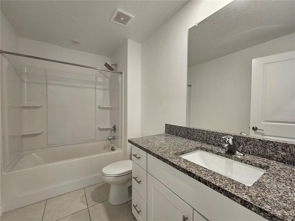 For Rent: $2,800 (4 beds, 2 baths, 1841 Square Feet)