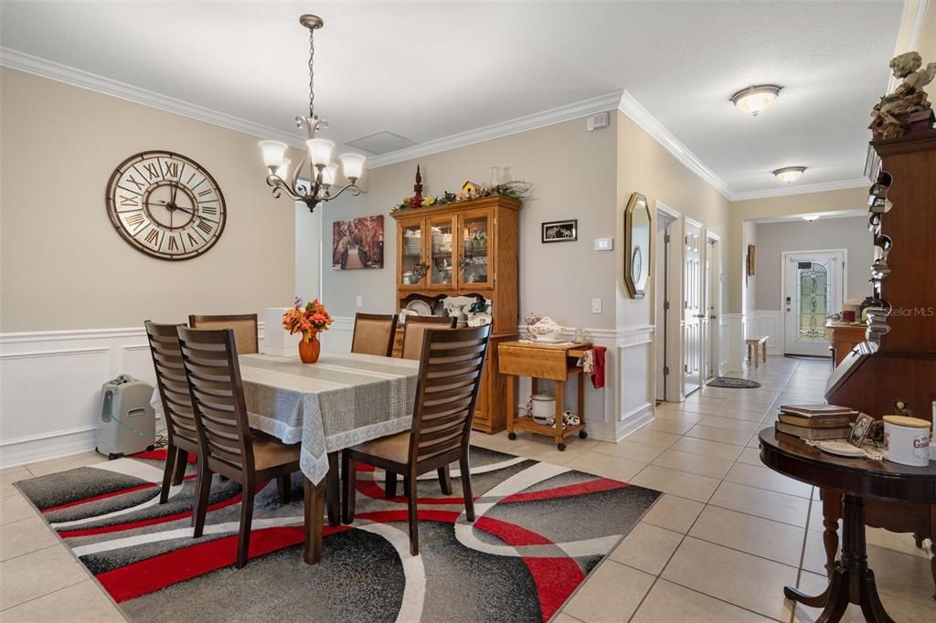 For Sale: $445,000 (4 beds, 3 baths, 2313 Square Feet)