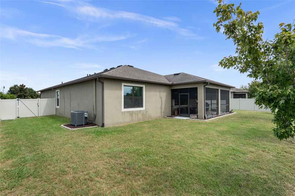 For Sale: $445,000 (4 beds, 3 baths, 2313 Square Feet)