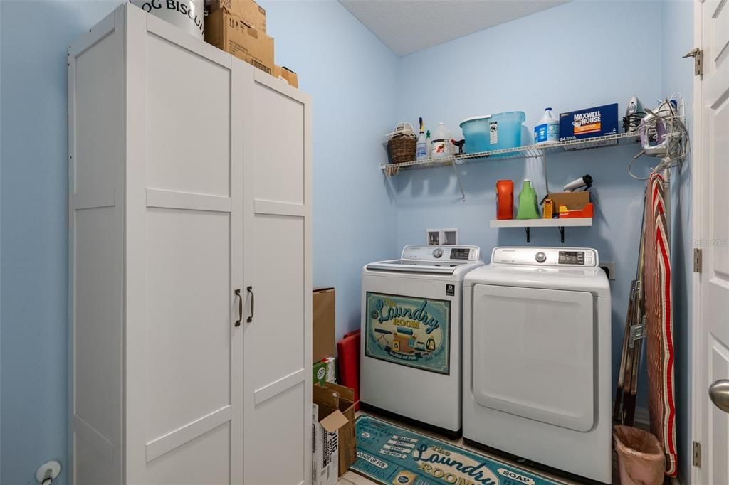 For Sale: $445,000 (4 beds, 3 baths, 2313 Square Feet)