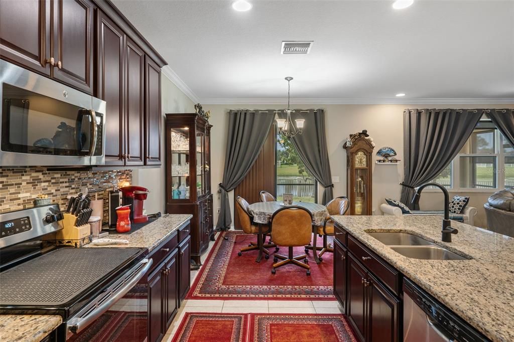 For Sale: $445,000 (4 beds, 3 baths, 2313 Square Feet)