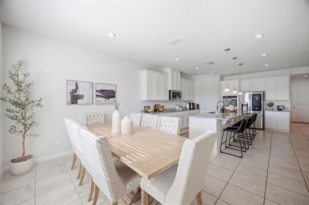 En Venta: $480,000 (4 camas, 3 baños, 3009 Pies cuadrados)