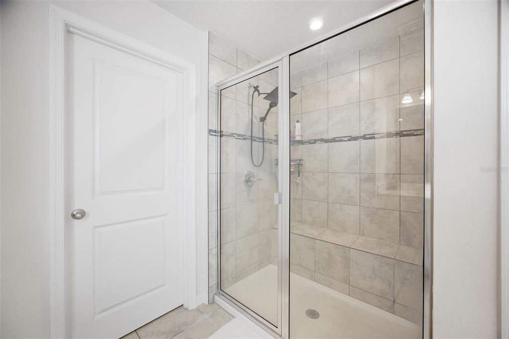 En Venta: $480,000 (4 camas, 3 baños, 3009 Pies cuadrados)