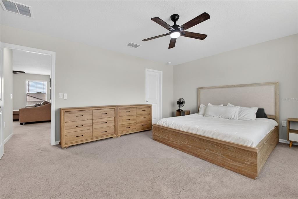 For Sale: $375,000 (4 beds, 2 baths, 2626 Square Feet)